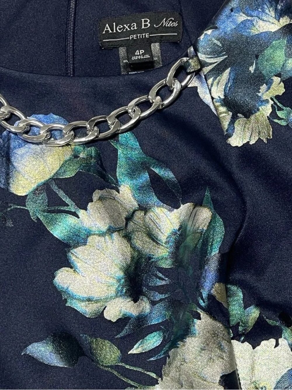 Alexa B Nites Navy Sleeveless Chain Neckline Floral Sheath Dress Size 4P - Picture 8 of 9